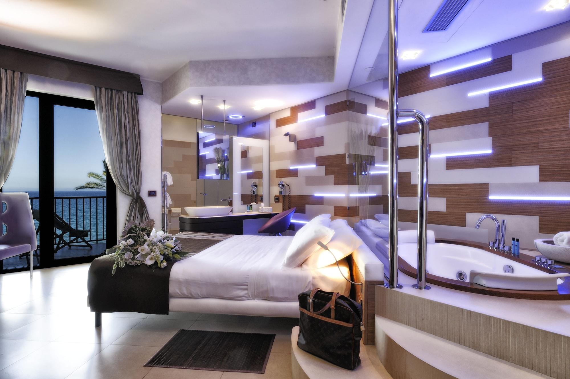 Mare Hotel Savona Bagian luar foto