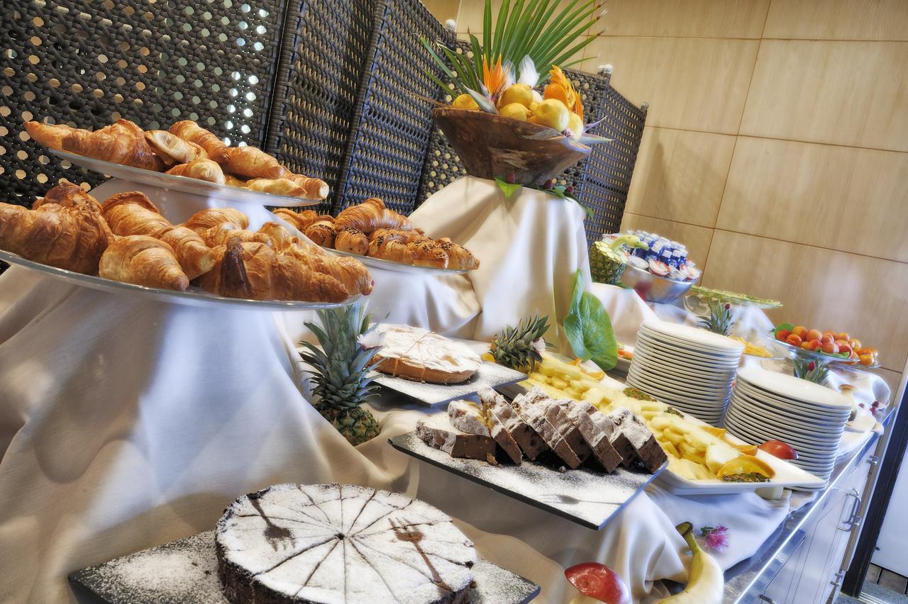 Mare Hotel Savona Bagian luar foto