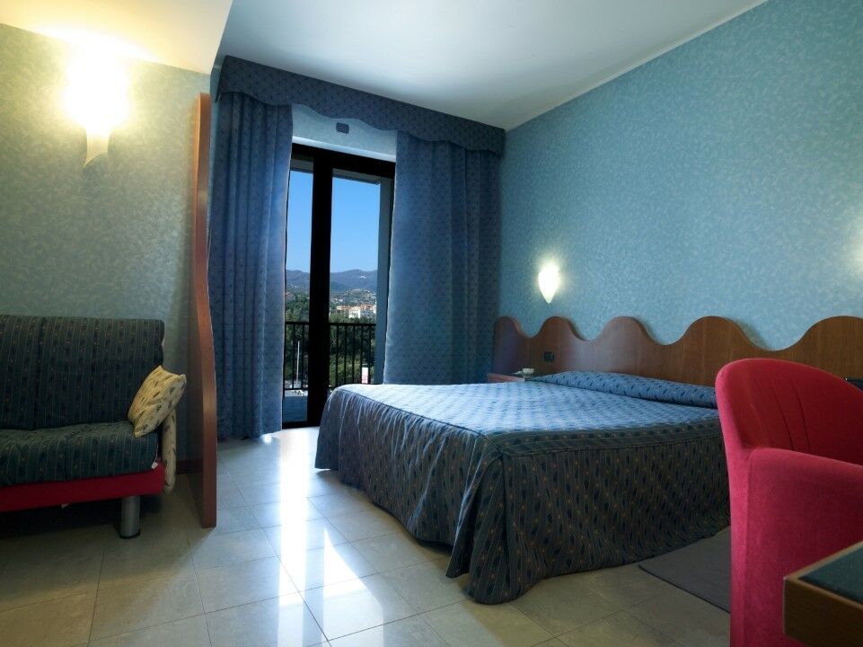 Mare Hotel Savona Bagian luar foto